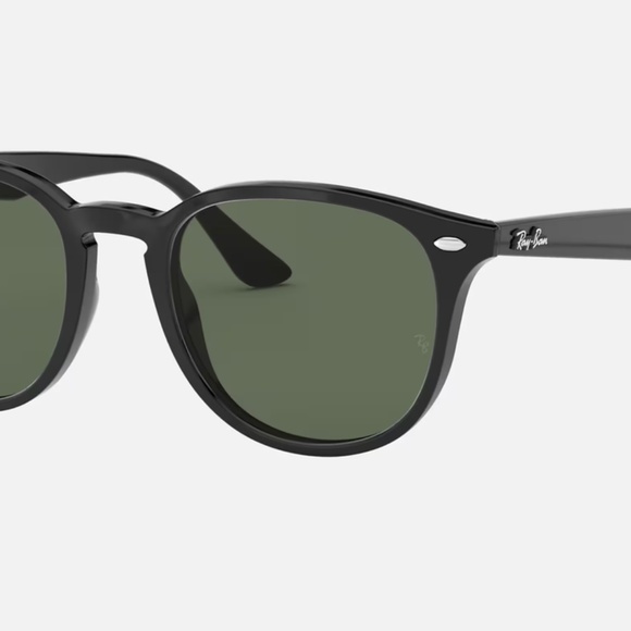 Ray-Ban sunglasses (RB4259). Polished black/green lenses